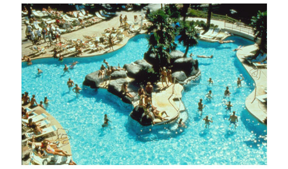 tropicana pool1 The Seven Wonders <br>of Las Vegas Pools