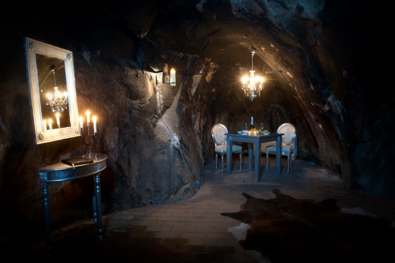 unusual hotel mine suite 1 The Worlds Deepest Hotel Room