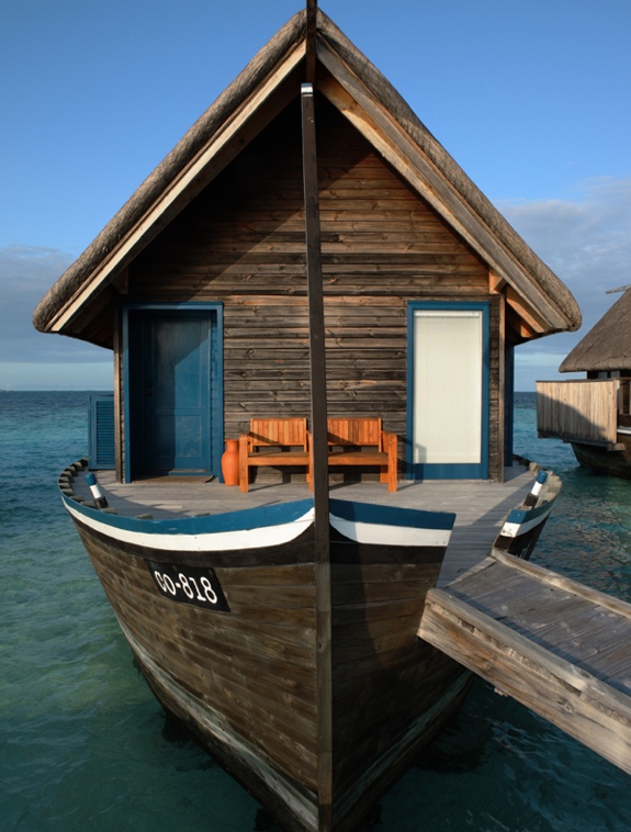 cocao resort maldives 1 The Luxurious Boat Room Resort