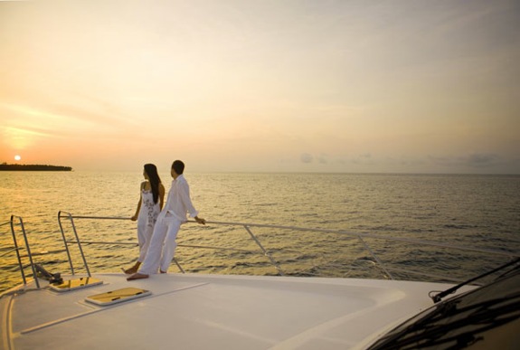 island maldives honeymoon 2 The Luxurious Boat Room Resort