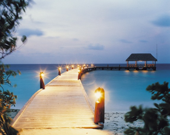 island maldives honeymoon 3 The Luxurious Boat Room Resort
