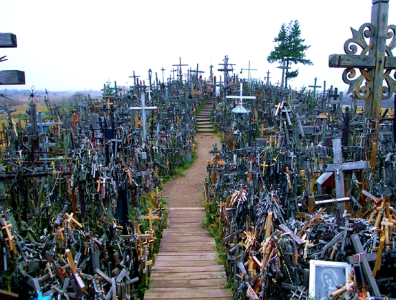 hill crosses travel 2 The Hill of Crosses