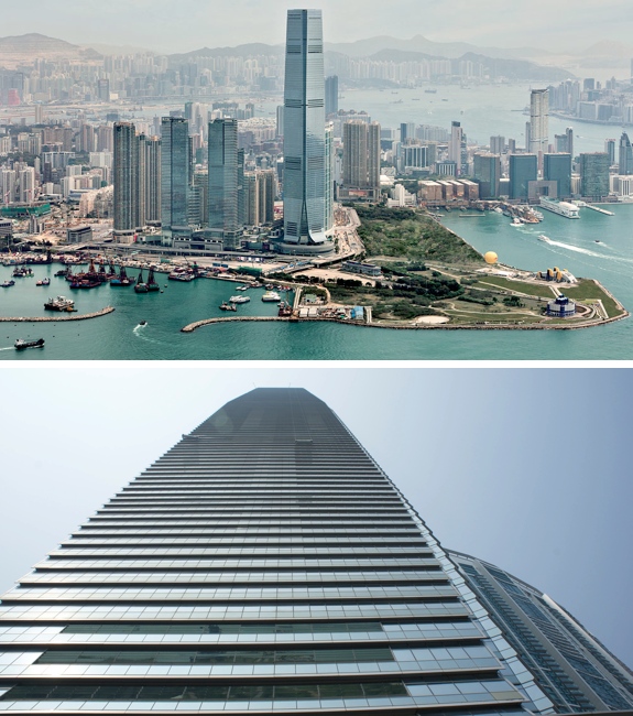 ritz carlton hong kong tall The Best View from a <br>Hotel Room in Hong Kong